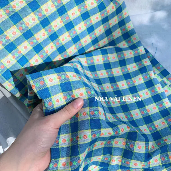 Vải cotton hoạ tiết caro xanh hoa cam
