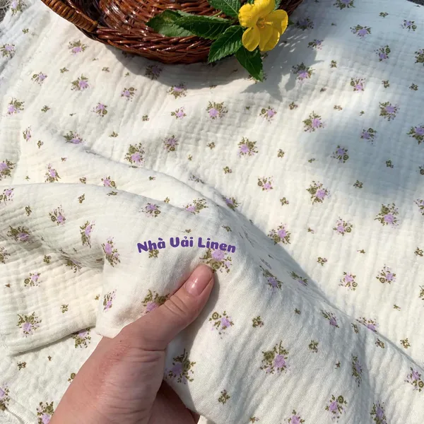 Xô muslin cao cấp 2 lớp hoạ tiết hoa tím lá xanh