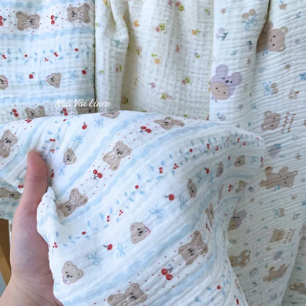 Xô muslin cao cấp 2 lớp hoạ tiết gấu nâu dây