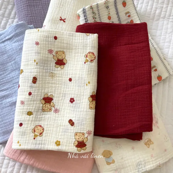 Xô muslin cao cấp 2 lớp hoạ tiết gấu pháo hoa