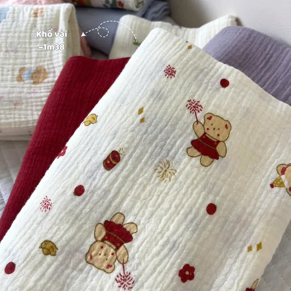 Xô muslin cao cấp 2 lớp hoạ tiết gấu pháo hoa