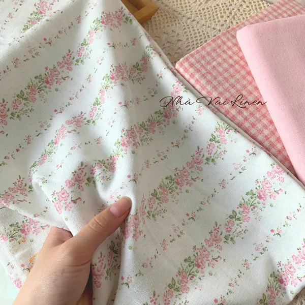 Vải linen bột hoa dây hồng