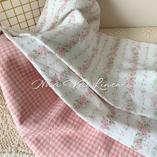 Vải linen bột hoa dây hồng