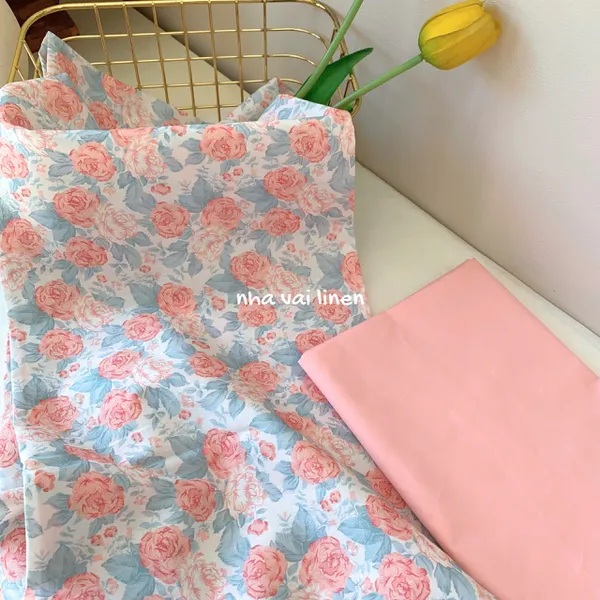 Vải cotton hoạ tiết rừng hoa hồng