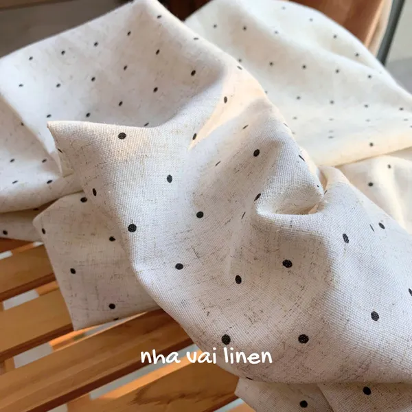 Vải linen xước chấm bi đen