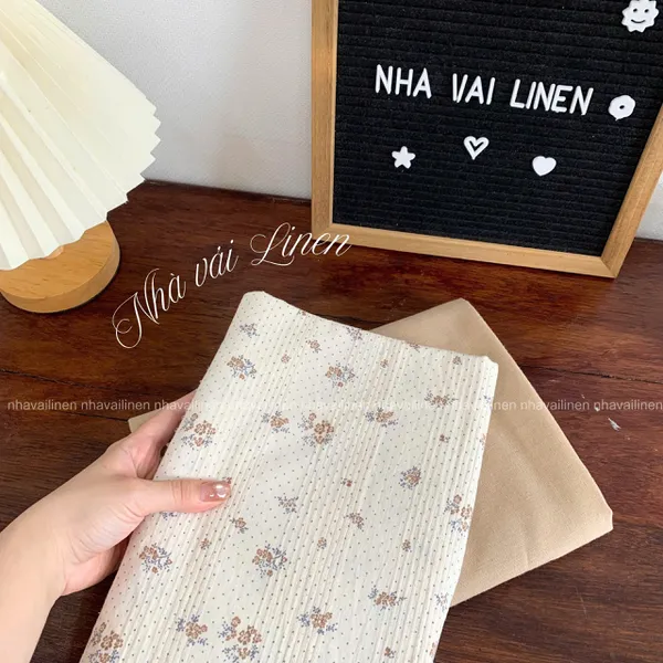 COTTON DỆT NỔI HOA NÂU CHẤM BI