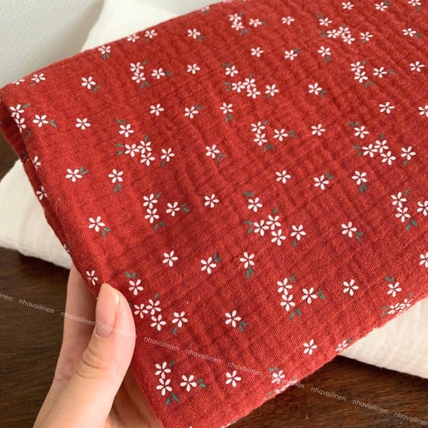 Xô muslin cao cấp 2 lớp hoạ tiết hoa mai trắng