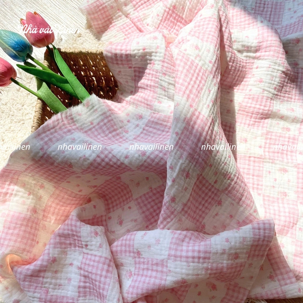 Xô muslin cao cấp 2 lớp hoạ tiết hoa caro hồng