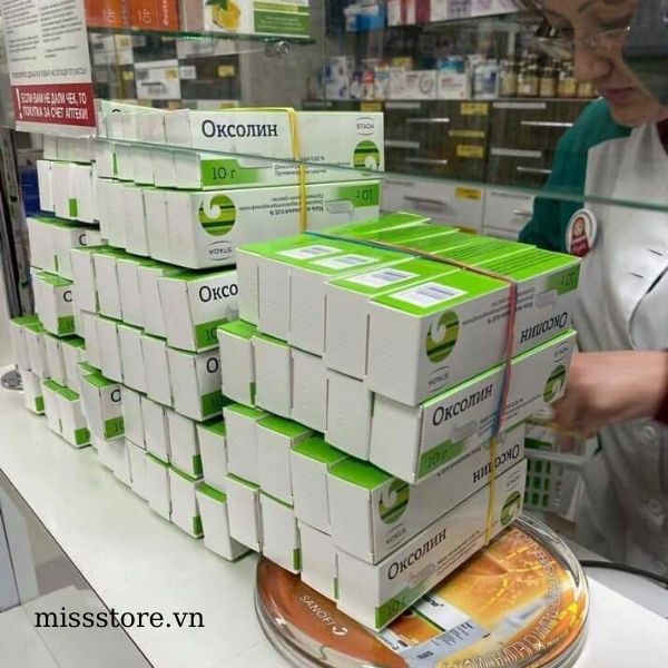 Kem OXOLINE Bôi Mũi Ngừa Vi Rút Tại Chỗ Của Nga Kem OXOLINE Bôi Mũi Ngừa Vi Rút Tại Chỗ Của Nga