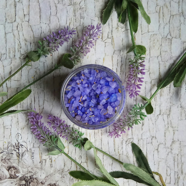 Tinh Dầu Lavender Nguyên Chất 100% Tinh Dầu Lavender Nguyên Chất 100%