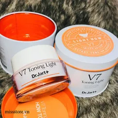 Kem Dưỡng Trắng Và Tái Tạo Da V7 Toning Light Hàn Quốc
