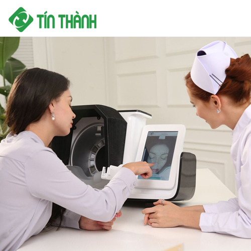 Máy phân tích da Smart Mirror có giá bán tương đối phù hợp Máy phân tích da Smart Mirror có giá bán tương đối phù hợp