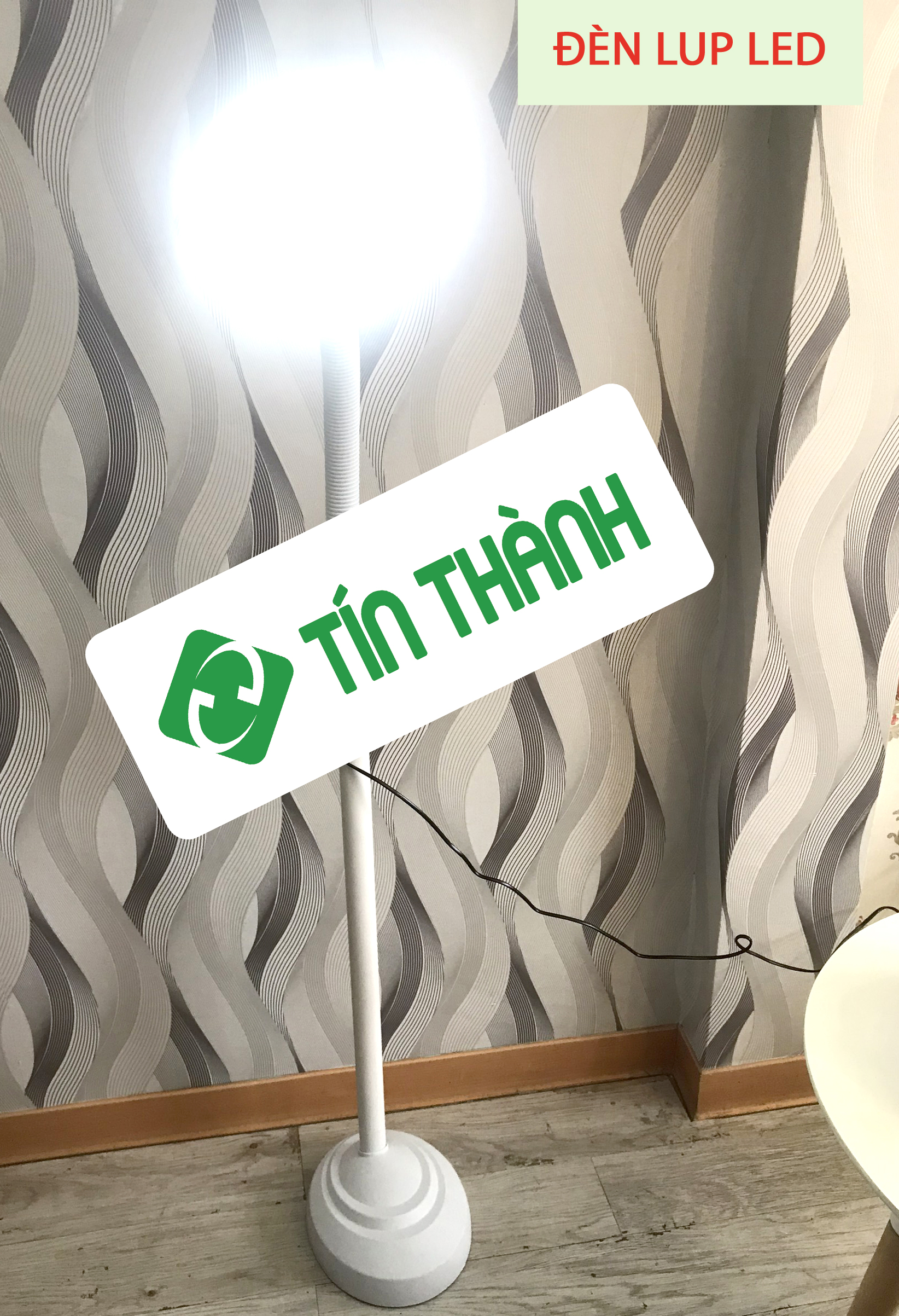 Khi mở công tắc, đèn rất sáng Khi mở công tắc, đèn rất sáng