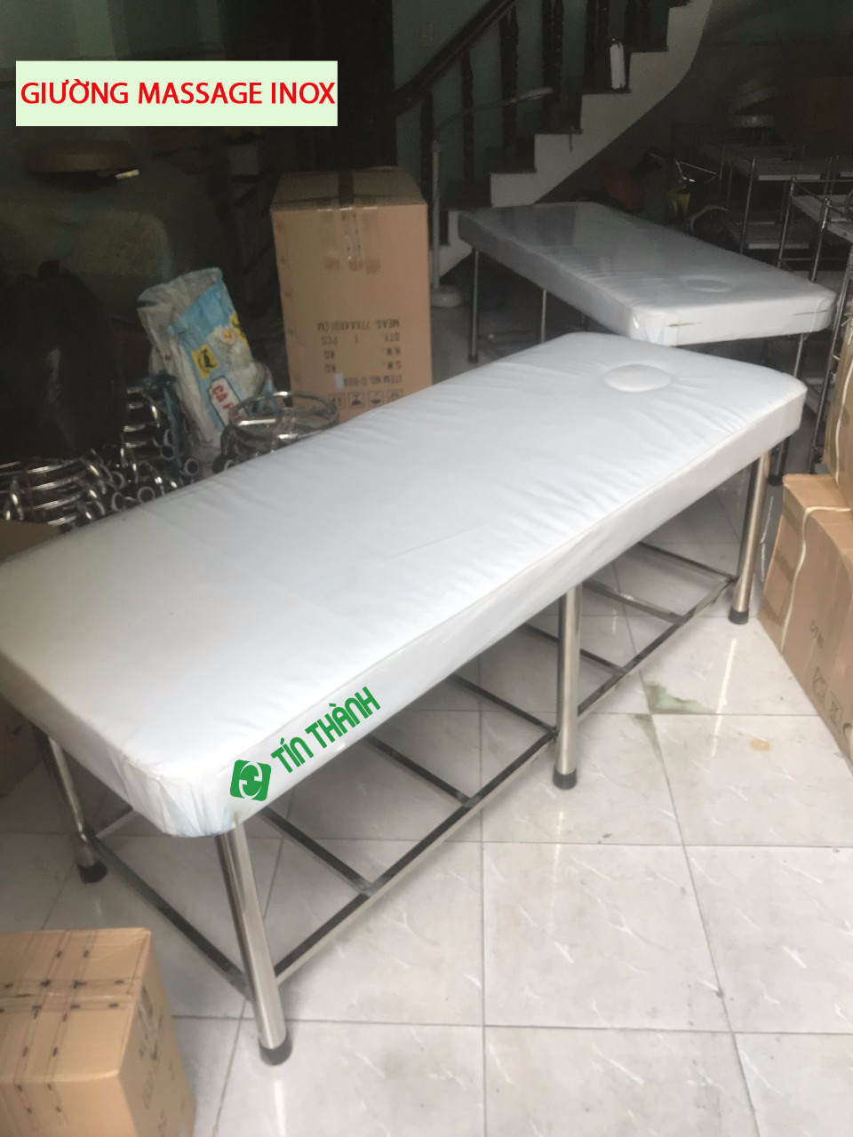 Giường Spa chân Inox được làm từ chất liệu cao cấp Giường Spa chân Inox được làm từ chất liệu cao cấp