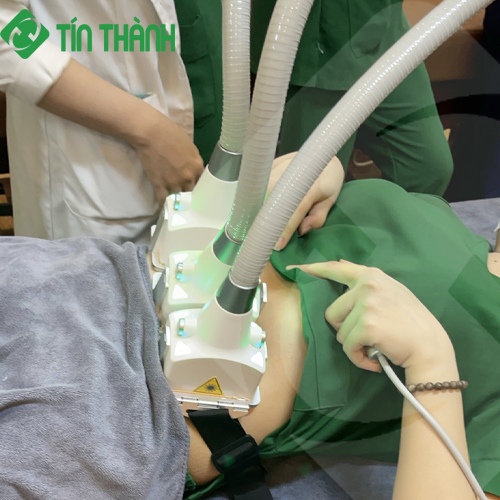 Máy giảm béo Sculpt Laser 1060 là 1 trong những cách tốt nhất để giảm mỡ lưng Máy giảm béo Sculpt Laser 1060 là 1 trong những cách tốt nhất để giảm mỡ lưng