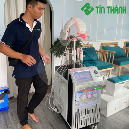 Máy phun oxy cho da mặt Oxygen Aqua Face được rất nhiều Spa tin dùng Máy phun oxy cho da mặt Oxygen Aqua Face được rất nhiều Spa tin dùng