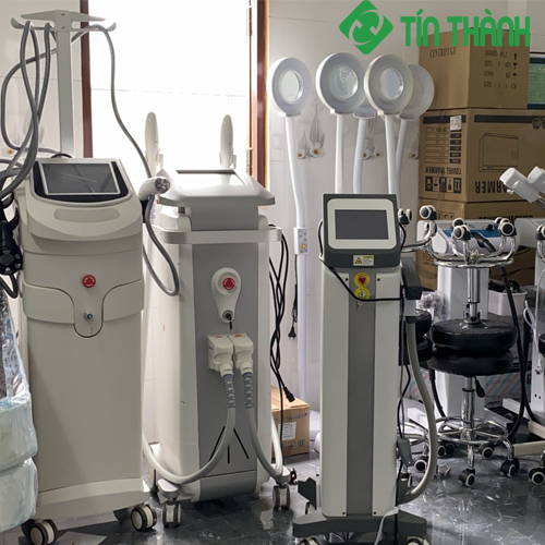 Tín Thành bàn giao Máy xóa xăm giá rẻ cùng các thiết bị khác cho Spa Tín Thành bàn giao Máy xóa xăm giá rẻ cùng các thiết bị khác cho Spa