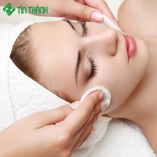 Triệu chứng cháy nắng và cách phục hồi da cháy nắng Triệu chứng cháy nắng và cách phục hồi da cháy nắng