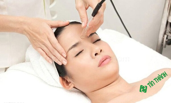 Sử dụng máy hút mụn spa đúng cách hiệu quả Sử dụng máy hút mụn spa đúng cách hiệu quả