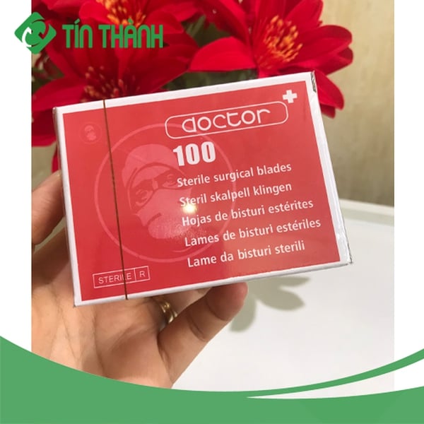 Hộp 100 lưỡi dao mổ Doctor – dao rạch mụn số 11
