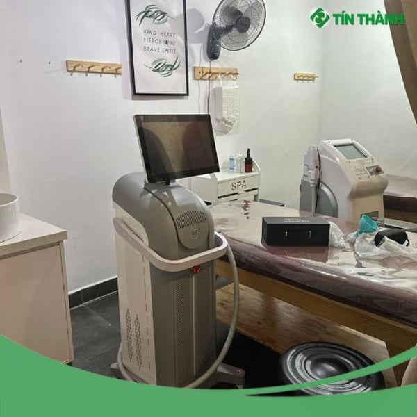 Máy triệt lông laser Focus Light