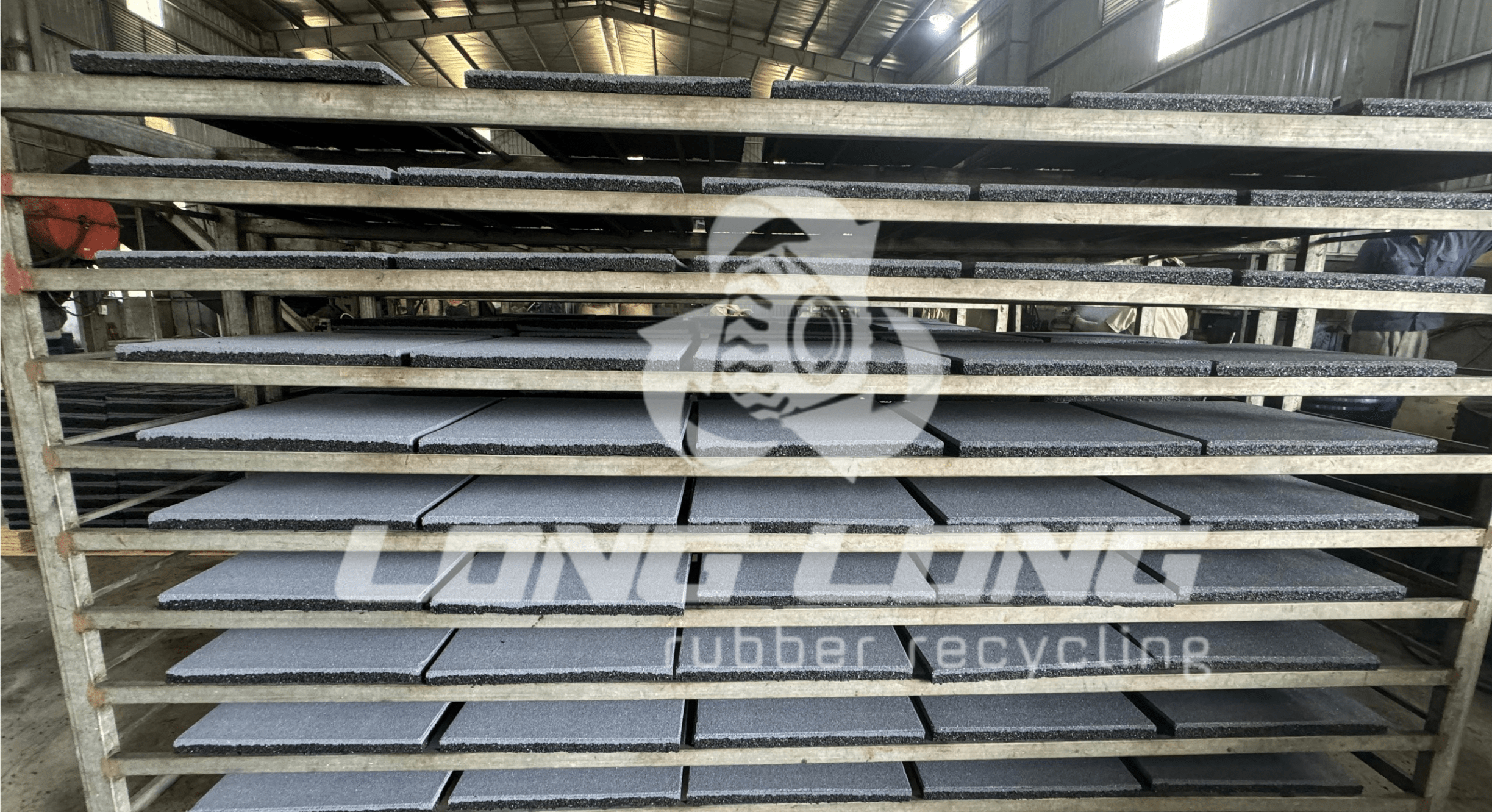 Gạch cao su tiêu chuẩn 500x500mm màu ghi Gạch cao su tiêu chuẩn 500x500mm màu ghi