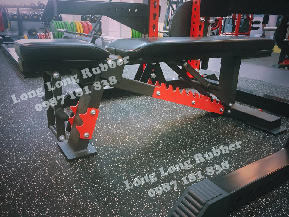 Crossfit rubber gym flooring mat factory in Italy Crossfit rubber gym flooring mat factory in Italy