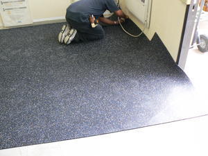 thi công thảm cao su epdm phòng gym thi công thảm cao su epdm phòng gym