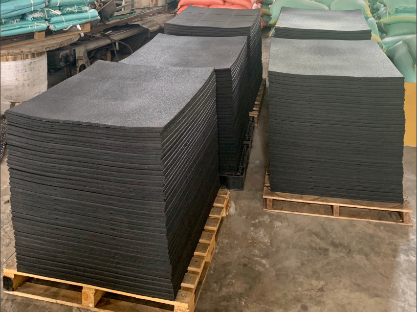 1m x 1m x 15mm rubber gym mats in the UK