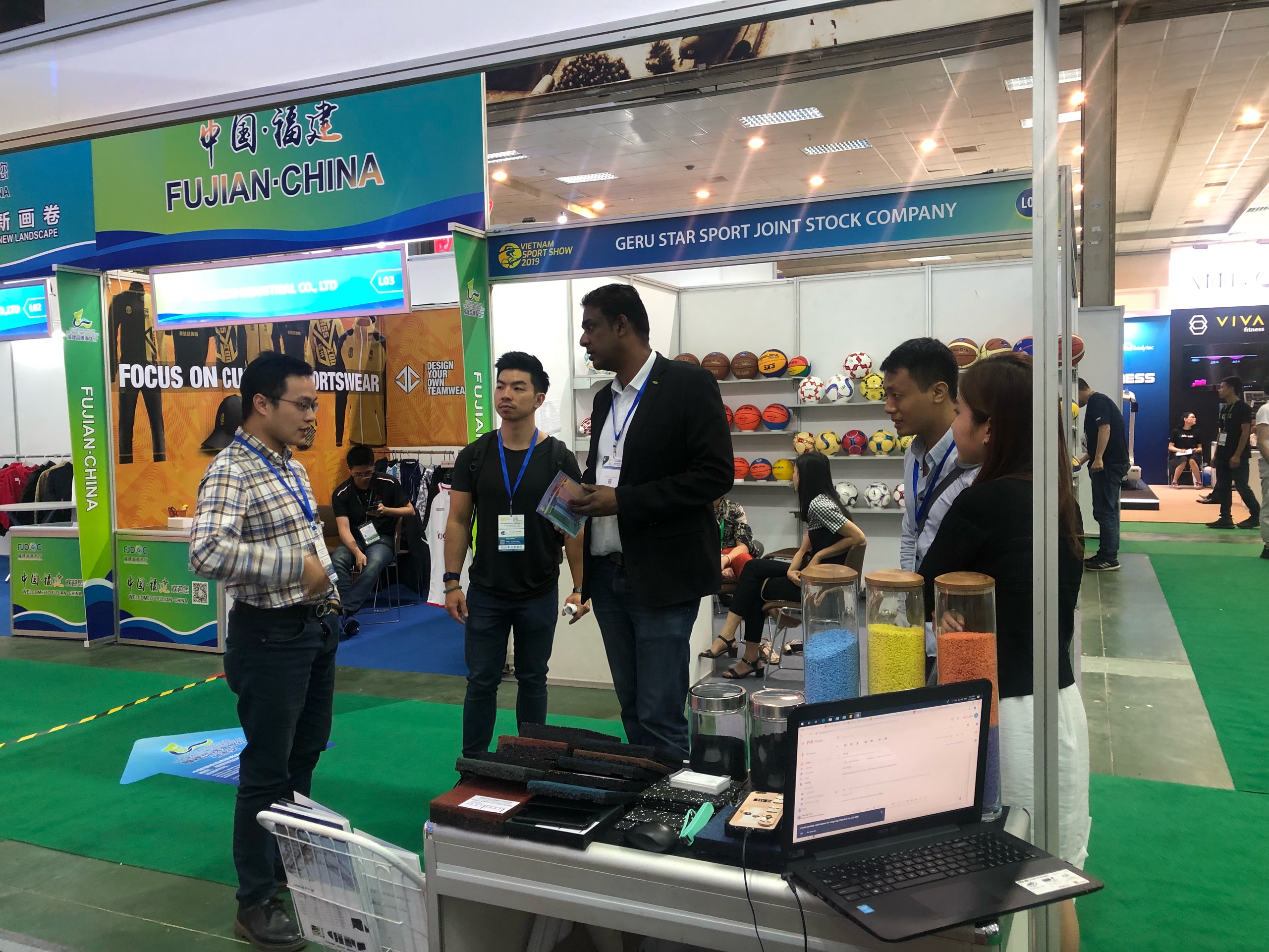 Gạch cao su phòng gym ở Vĩnh Phúc Gạch cao su phòng gym ở Vĩnh Phúc