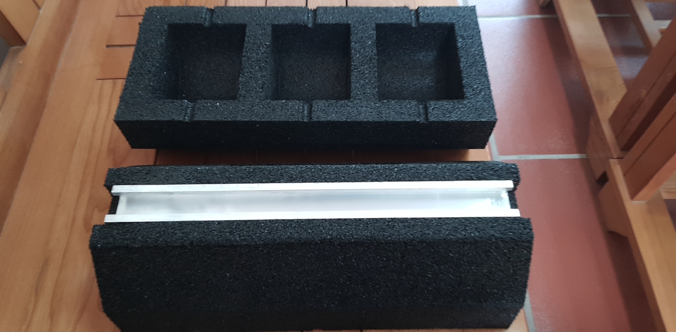 Recycled products from vulcanized rubber granules Recycled products from vulcanized rubber granules