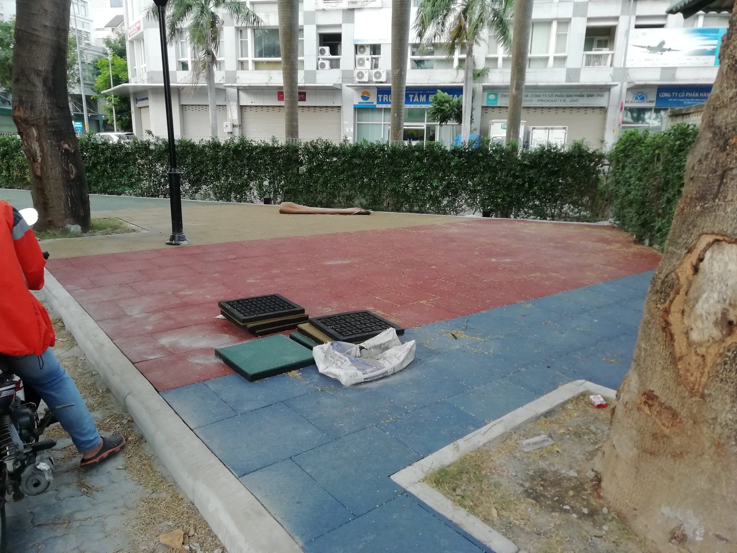 gym rubber flooring installation gym rubber flooring installation