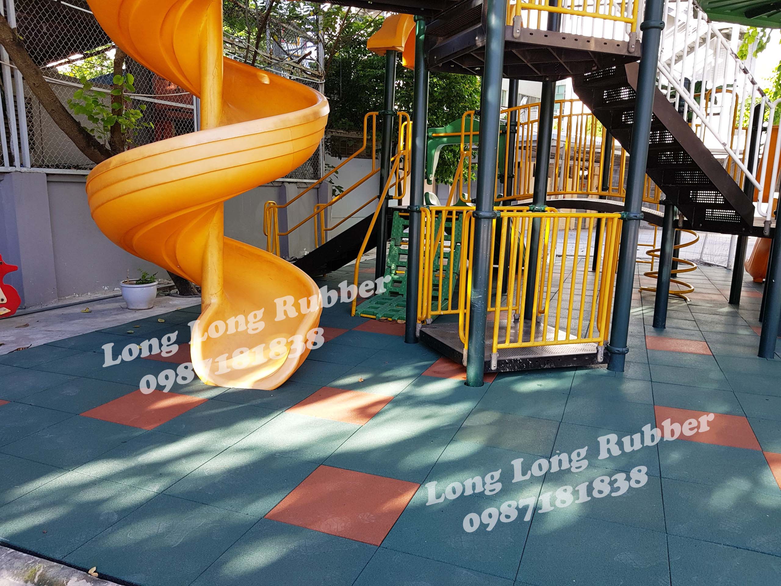 Recycled rubber safety flooring manufacturer Recycled rubber safety flooring manufacturer