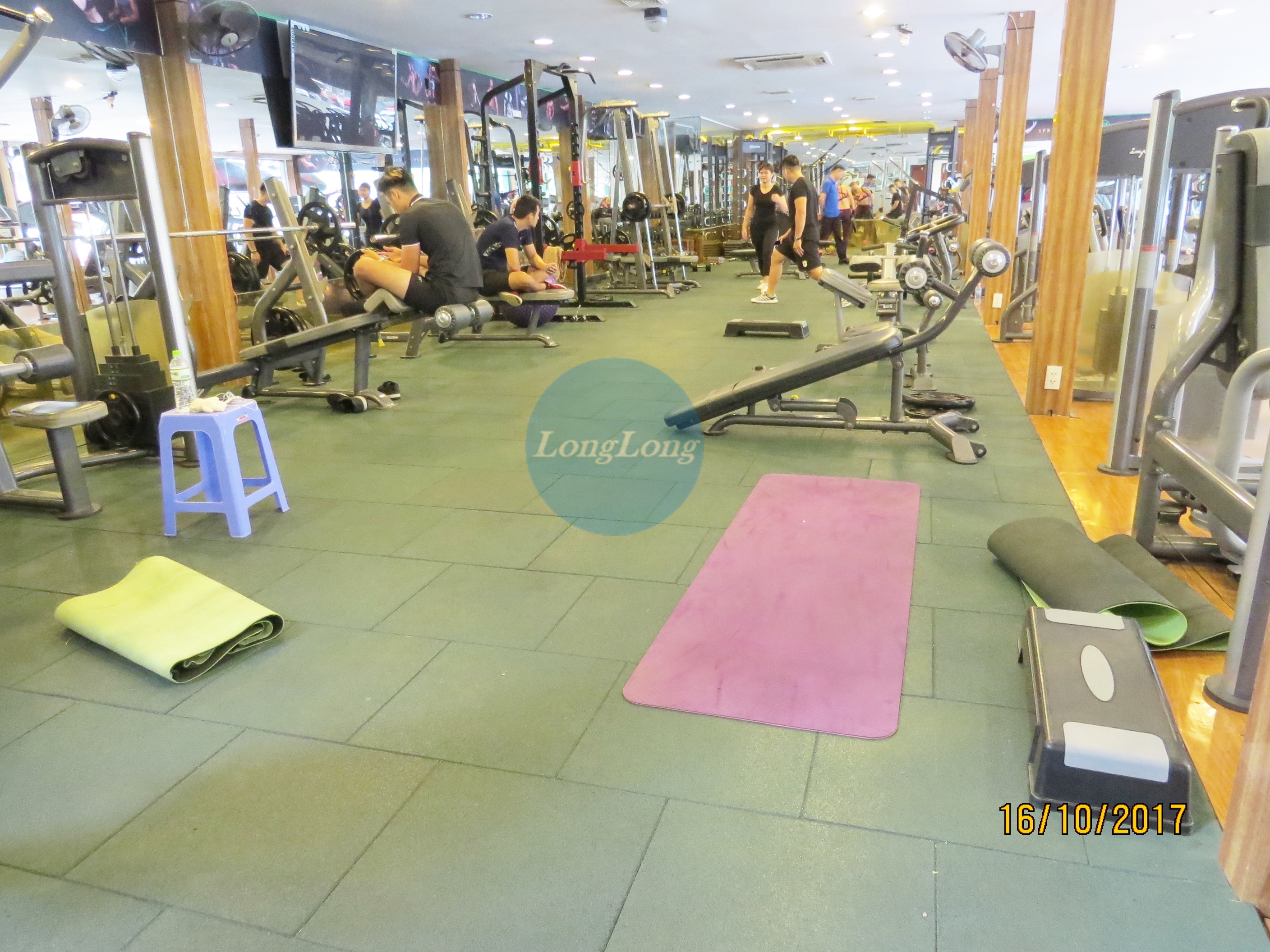 Rubber tile project for SPRING CLUB gym