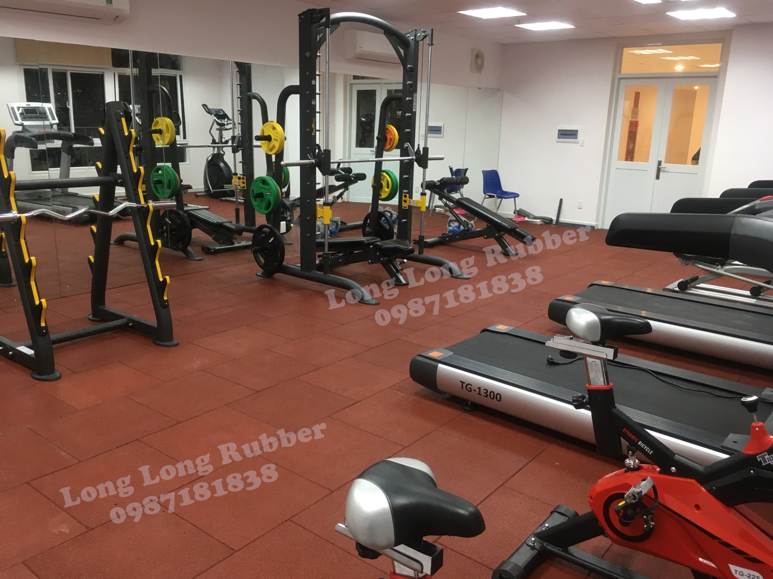 Thảm cao su sân chơi ngoài trời Thảm cao su sân chơi ngoài trời