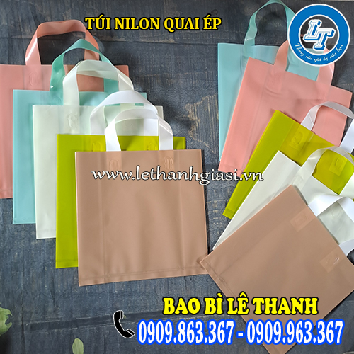 chuyên cung cấp túi nilon quai ép giá rẻ nhiều màu đẹp chuyên cung cấp túi nilon quai ép giá rẻ nhiều màu đẹp