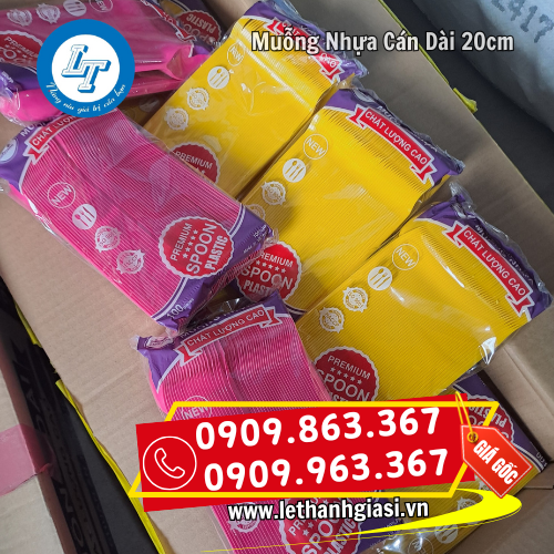 muỗng nhựa dài 20cm giá rẻ đóng bịch 100 cái muỗng nhựa dài 20cm giá rẻ đóng bịch 100 cái