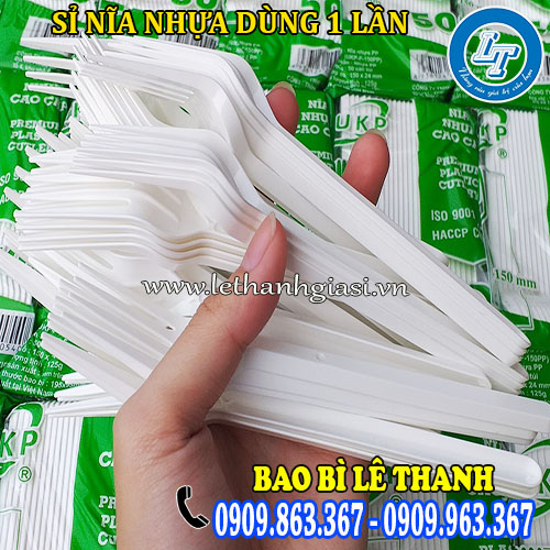 chuyên bán nĩa nhựa dùng 1 lần giá sỉ rẻ chuyên bán nĩa nhựa dùng 1 lần giá sỉ rẻ