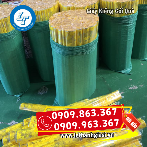 sẵn số lượng giấy kiếng gói quà giá rẻ tận xưởng sẵn số lượng giấy kiếng gói quà giá rẻ tận xưởng
