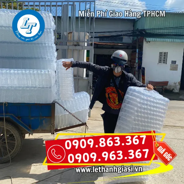 CHAI NHỰA NẮP BẬT