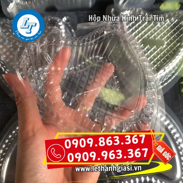 HỘP NHỰA HÌNH TRÁI TIM