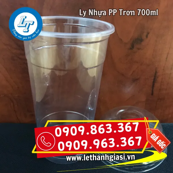 LY NHỰA PP TRƠN 700ML