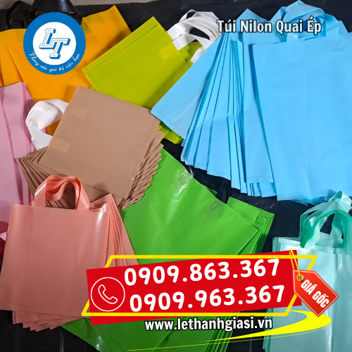 túi nilon quai ép đủ kích thước túi nilon quai ép đủ kích thước