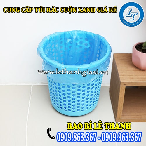 túi rác cuộn xanh tại văn phòng làm việc túi rác cuộn xanh tại văn phòng làm việc