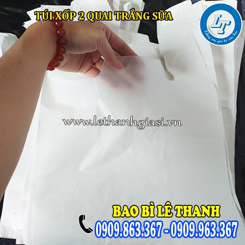 túi xốp 2 quai trắng sữa bề mặt trắng đục túi xốp 2 quai trắng sữa bề mặt trắng đục