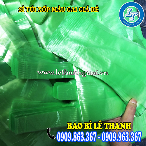 túi xốp màu gai giá rẻ đựng 3 ly nước mía túi xốp màu gai giá rẻ đựng 3 ly nước mía