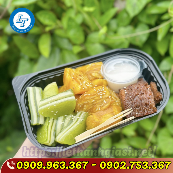 ĐỊA CHỈ BÁN HỘP NHỰA ĐẾ ĐEN ĐỦ LOẠI GIÁ SỈ RẺ tại hộp nhựa đế đen đựng bánh dân gian