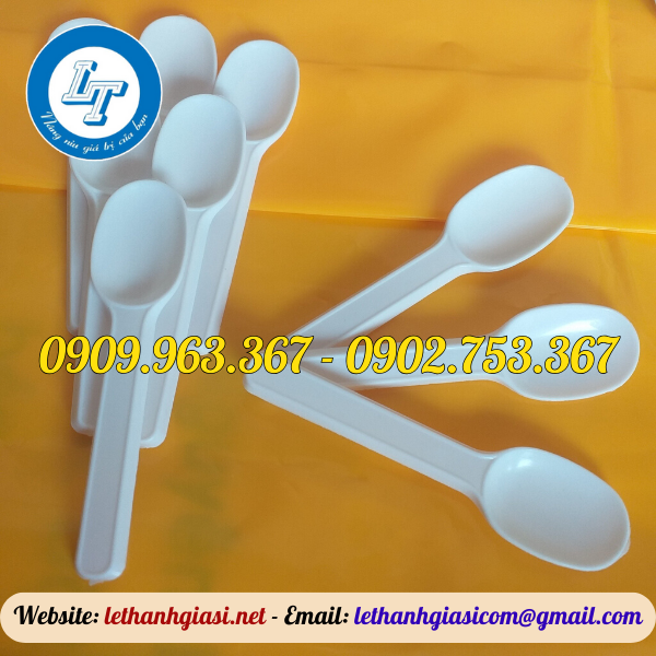 NƠI BÁN MUỖNG NHỰA NHỎ ĂN XÔI, KEM, SỮA CHUA GIÁ RẺ muỗng nhựa nhỏ đục