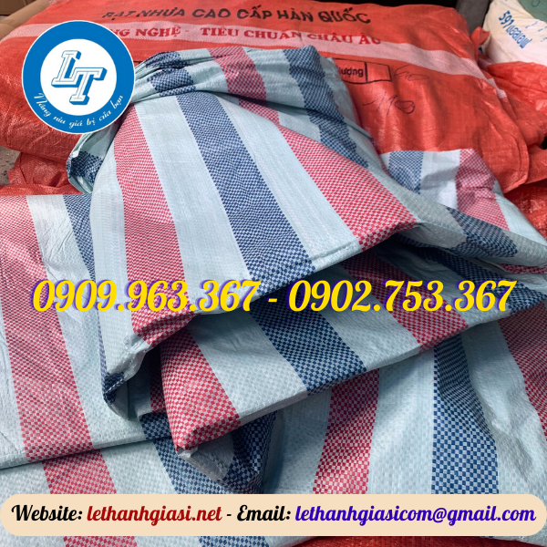 ĐẠI LÝ BẠT CHE CÔNG TRÌNH GIÁ SỈ RẺ TẠI HCM bạt nhựa sọc 3 màu