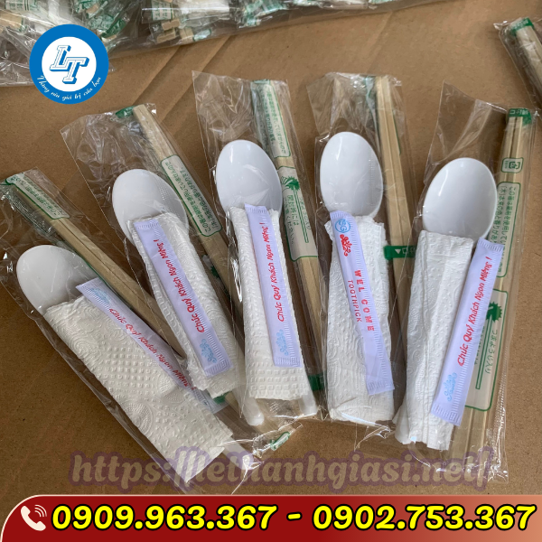 COMBO MUỖNG ĐŨA TĂM GIẤY ĂN GIÁ SỈ COMBO MUỖNG ĐŨA TĂM GIẤY ĂN GIÁ SỈ